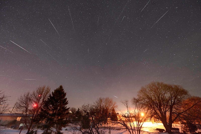 Жители Бора смогут увидеть звездопад и самое большое солнце в году