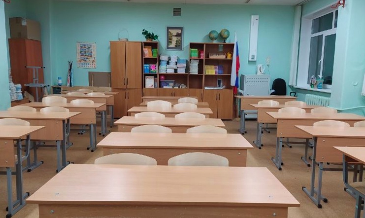 На Бору закрылась ещё одна школа