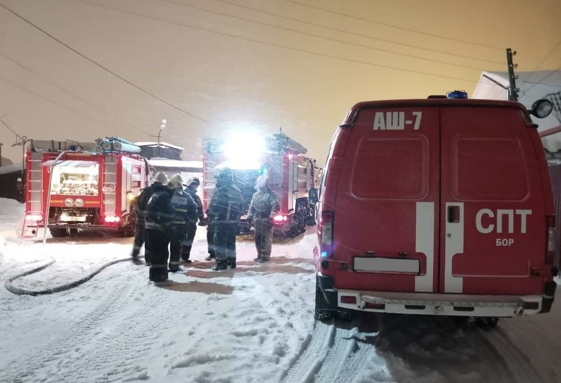 В пожаре на Бору сгорают чьи-то деньги — новости города Бор