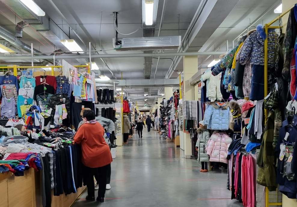 Второй этаж рынка после реновации откроется только в середине февраля