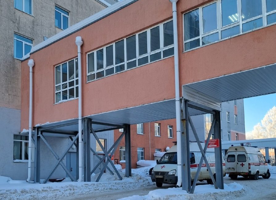 Мир устал от пандемии, а коронавирус снова мутировал