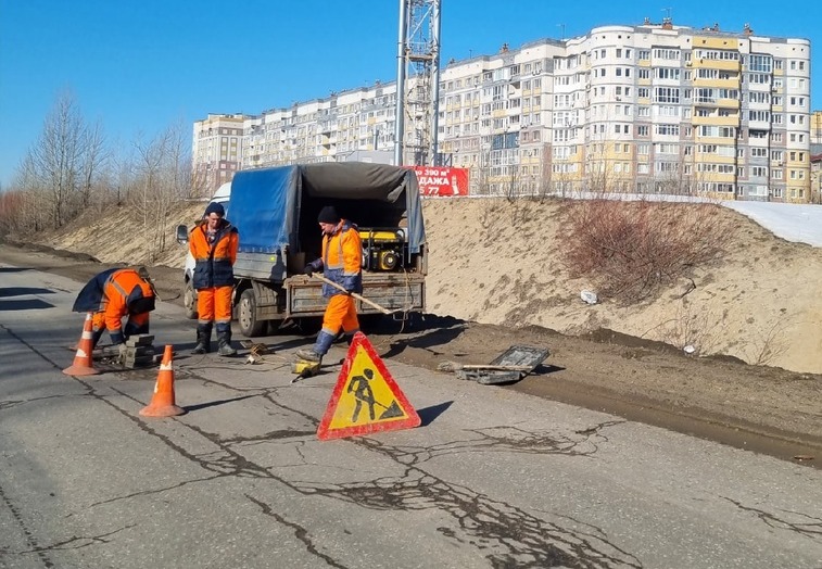 Латают боль борских дорог