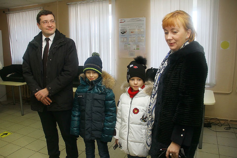 Одиннадцать молодых семей на Бору получили сертификаты на улучшение жилищных условий