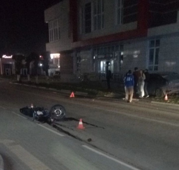 Стали известны подробности аварии с участием мотоциклиста в центре Бора