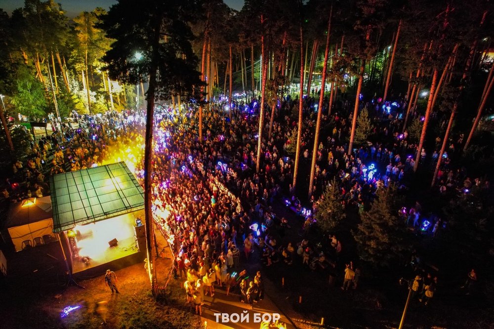 Самая большая дискотека в истории Моховых прошла в День города