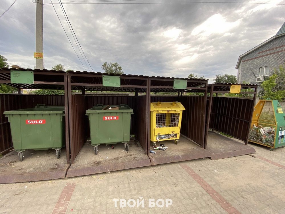 На Бору появились похитители мусорных контейнеров