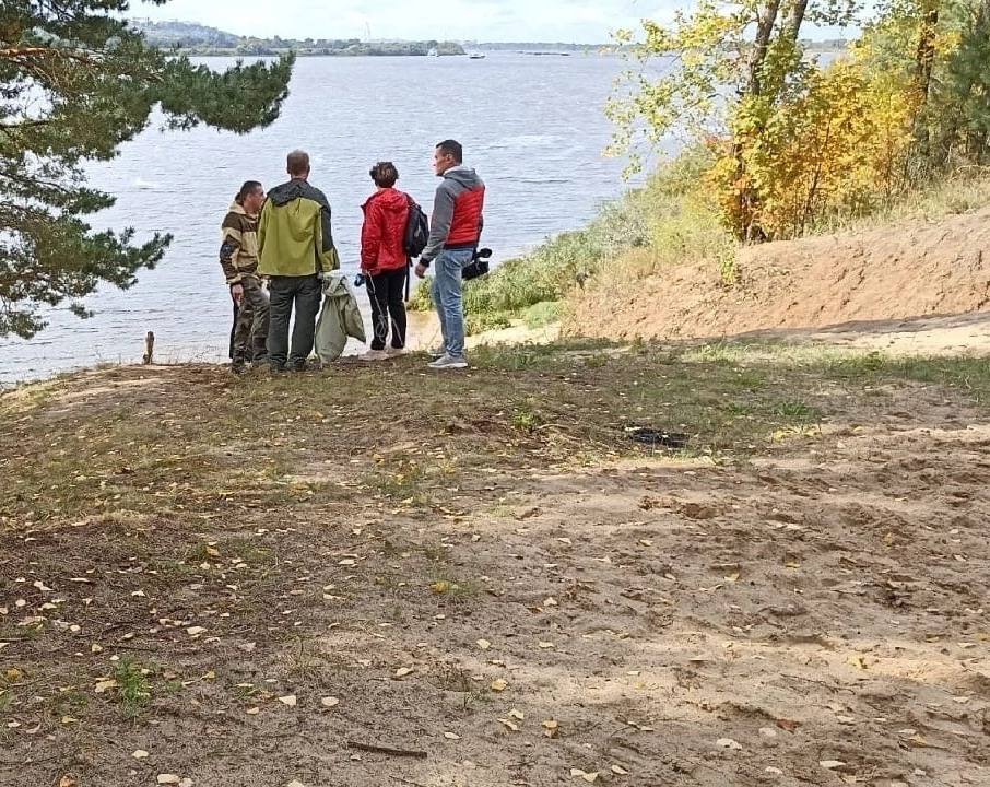 Борские активисты собрали мусор вдоль Волги