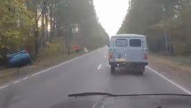 2 автомобиля улетели в кювет около Редькино