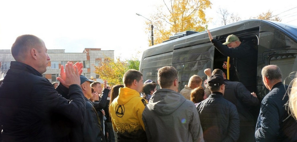 Ещё 12 новобранцев мобилизовали на Бору