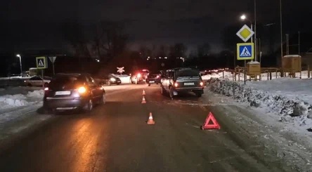 На пешеходном переходе около завода «Теплоход» был сбит пешеход