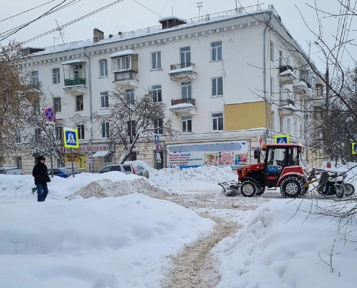 Бор готовится к сильному снегопаду