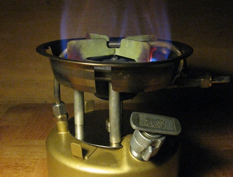 Житель Бора поужинал с огоньком