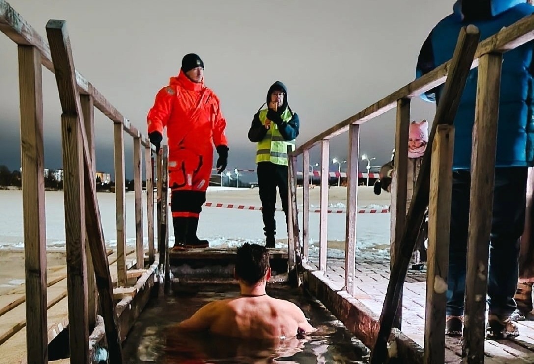 6 официальных мест для крещенских купаний в ночь с 18 на 19 января будут организованы на Бору