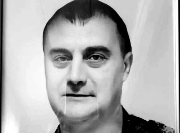 На Бору простились с мобилизованным борчанином, погибшим на СВО