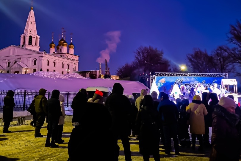 Красиво, но немноголюдно было на Рождество в городе Бор