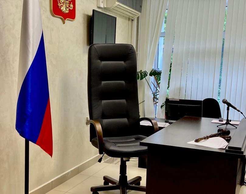Борчанку оштрафуют за попытку проноса складного ножа в здание суда