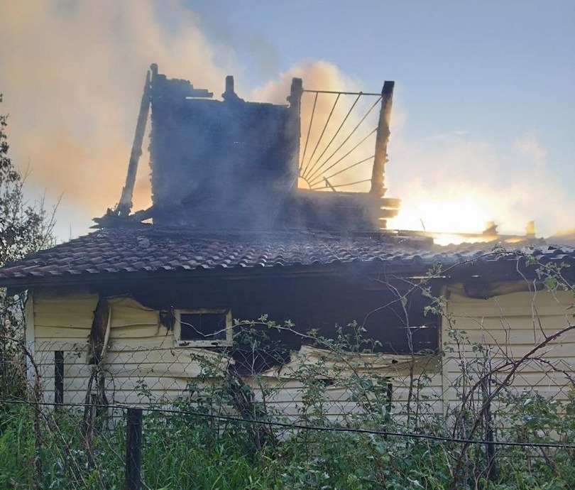 Садовый домик сгорел в Б.Пикино