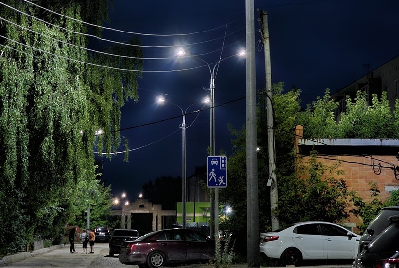 Новое освещение в борских дворах