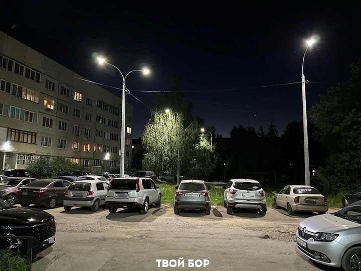 Ещё в двух борских дворах стало светлее