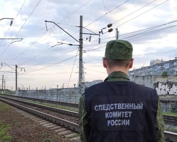 В Толоконцево под колесами поезда погиб мужчина