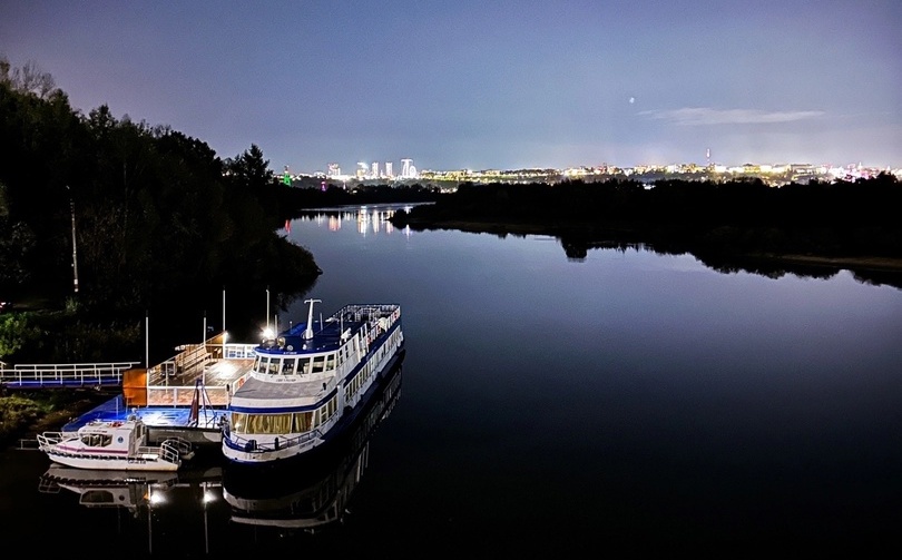 Столкновение двух судов произошло на Бору