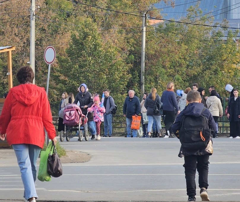 Молодым родителям позволят получать зарплату и детское пособие одновременно