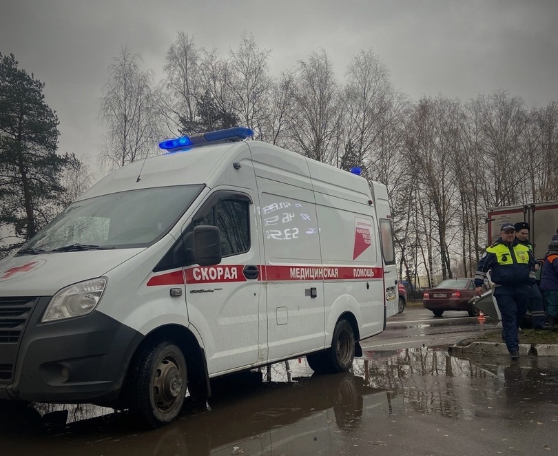Женщину сбил автомобиль на пешеходном переходе