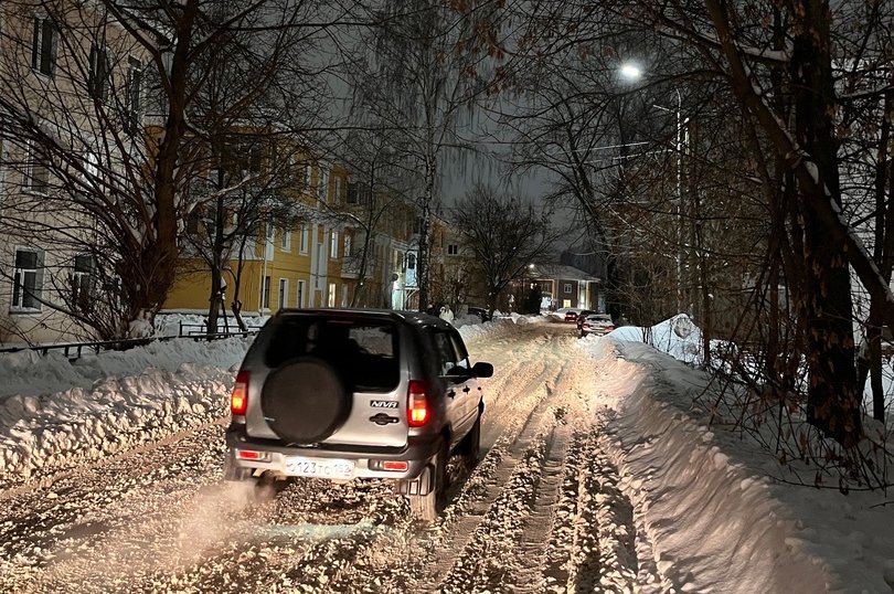 Злой водитель поругался на борчан