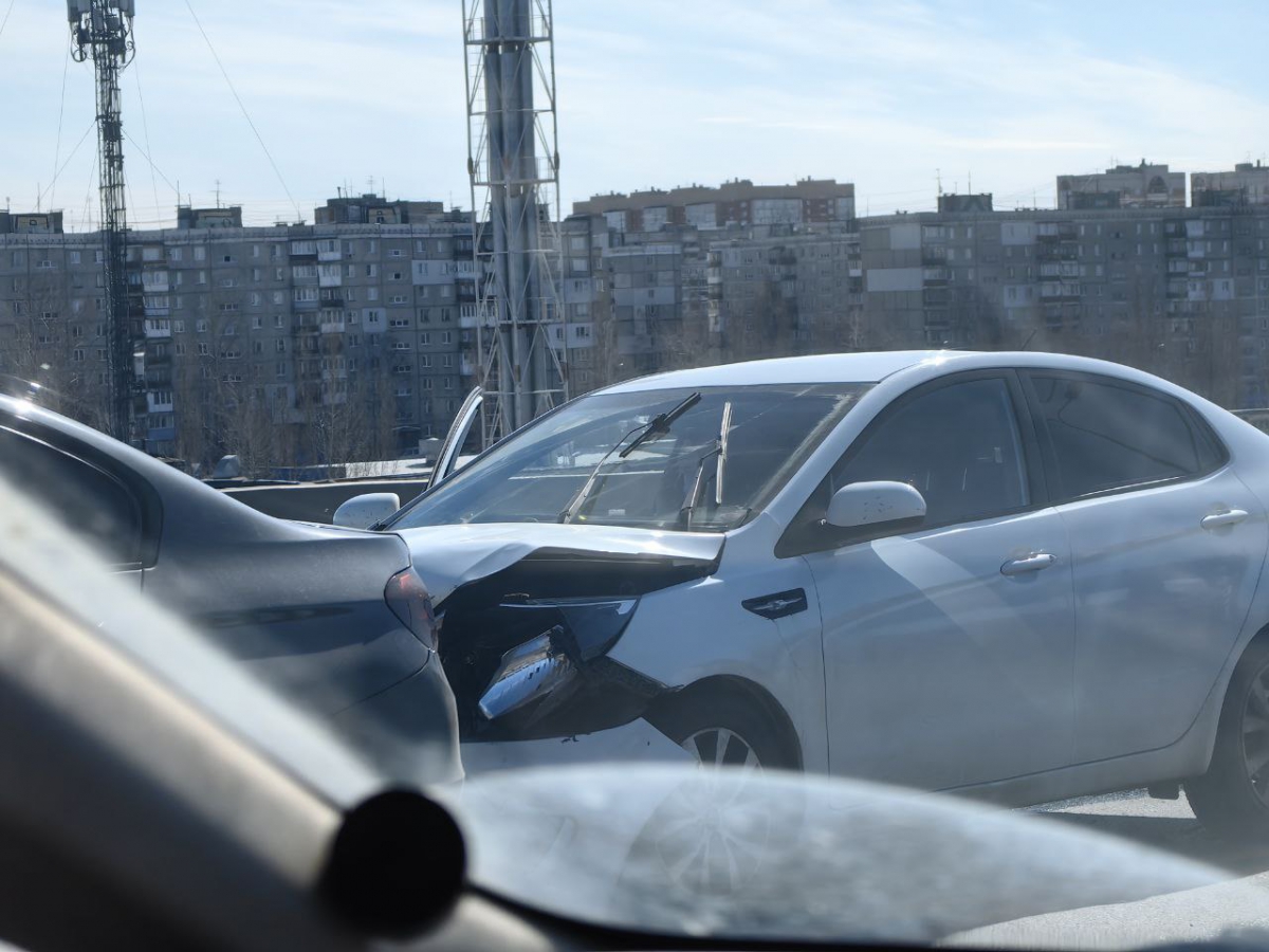 На мосту первое ДТП после введения реверса