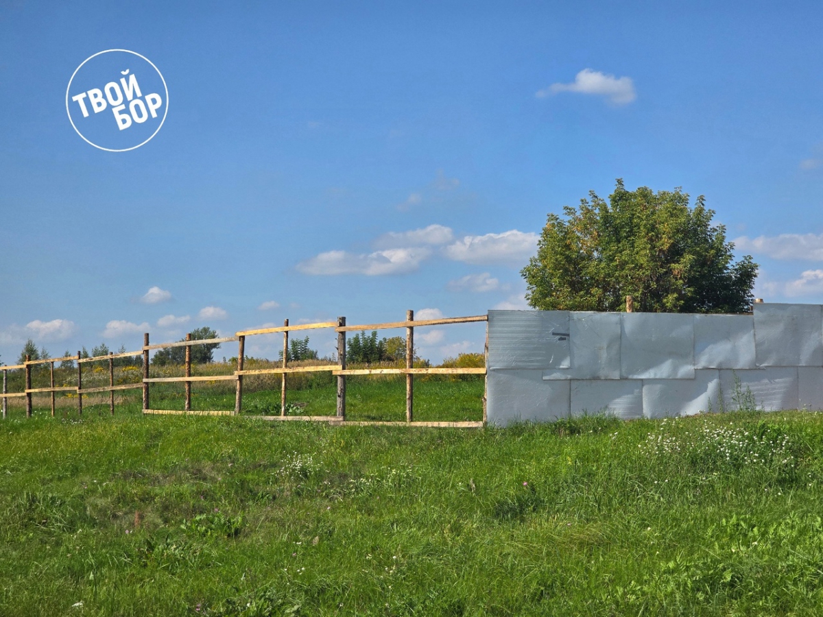 Между Юрасовским и ТЦ "Триумф" появился забор. Что там будет?