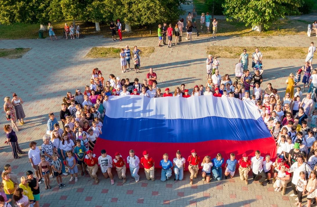 22 августа на Бору пройдут тематические мероприятия посвященные Дню флага