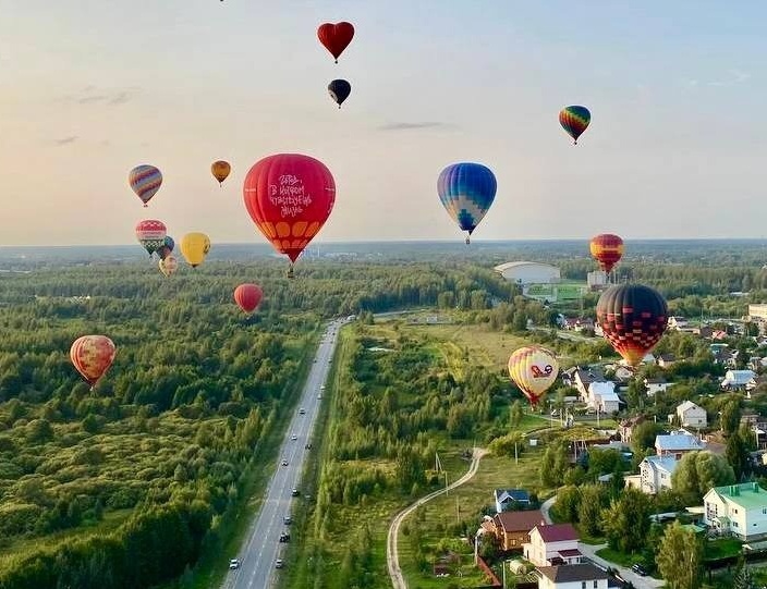 Сказочно красивым стартом на Юрасовском, полётом над Бором завершилась "Приволжская фиеста"