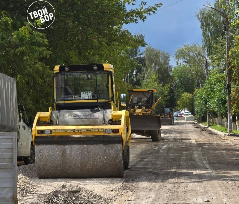 На Профсоюзной работает дорожная техника