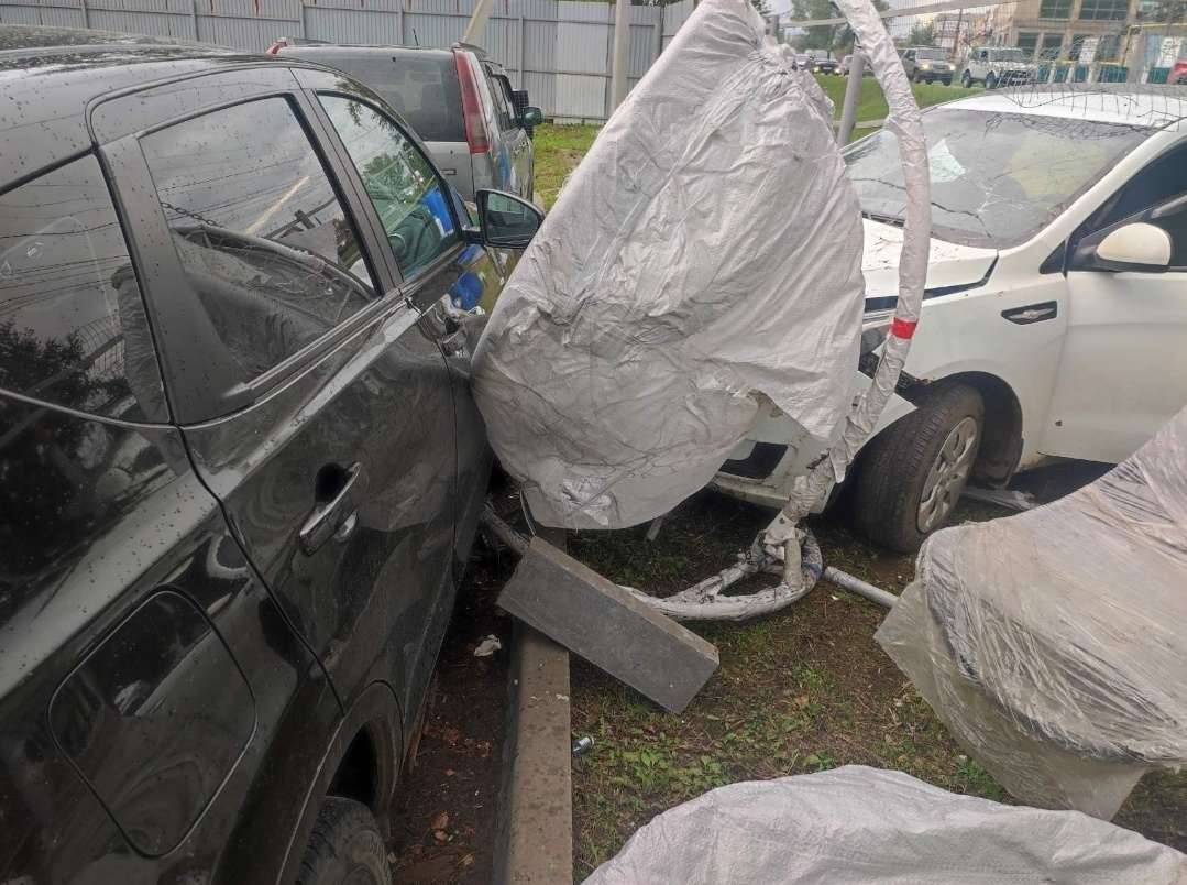 Женщине стало плохо за рулем