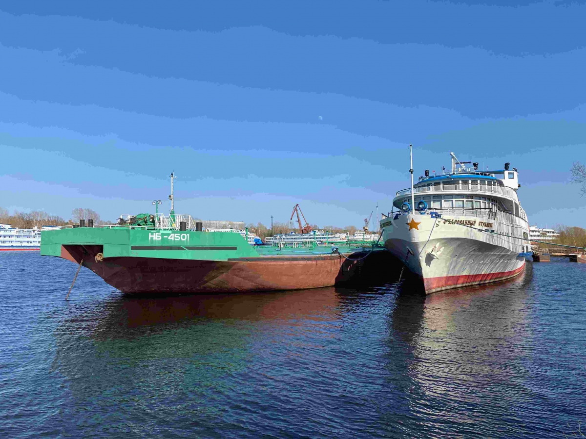 Росприроднадзор проводит проверку из-за свалки от утилизации теплоходов на Бору