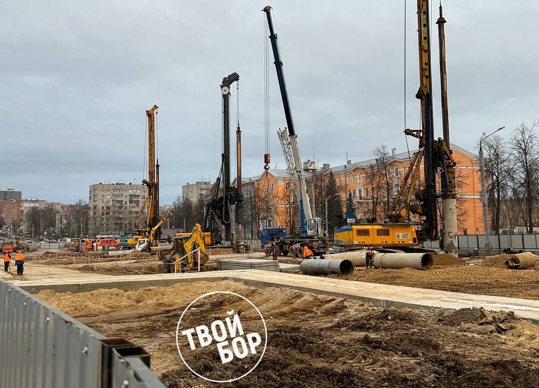 Открытие новых станций метро может затянуться минимум на год