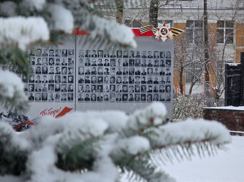На Стекольном открыли аллею после благоустройства