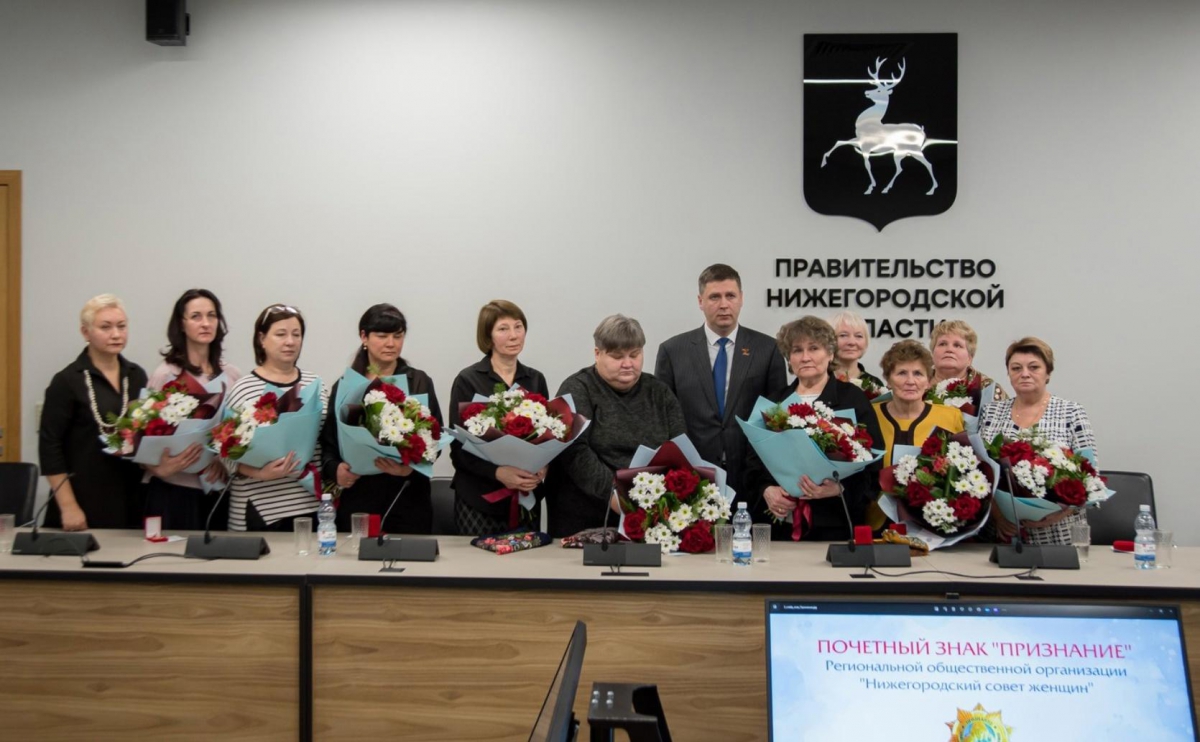 Матерям Героев вручили награды