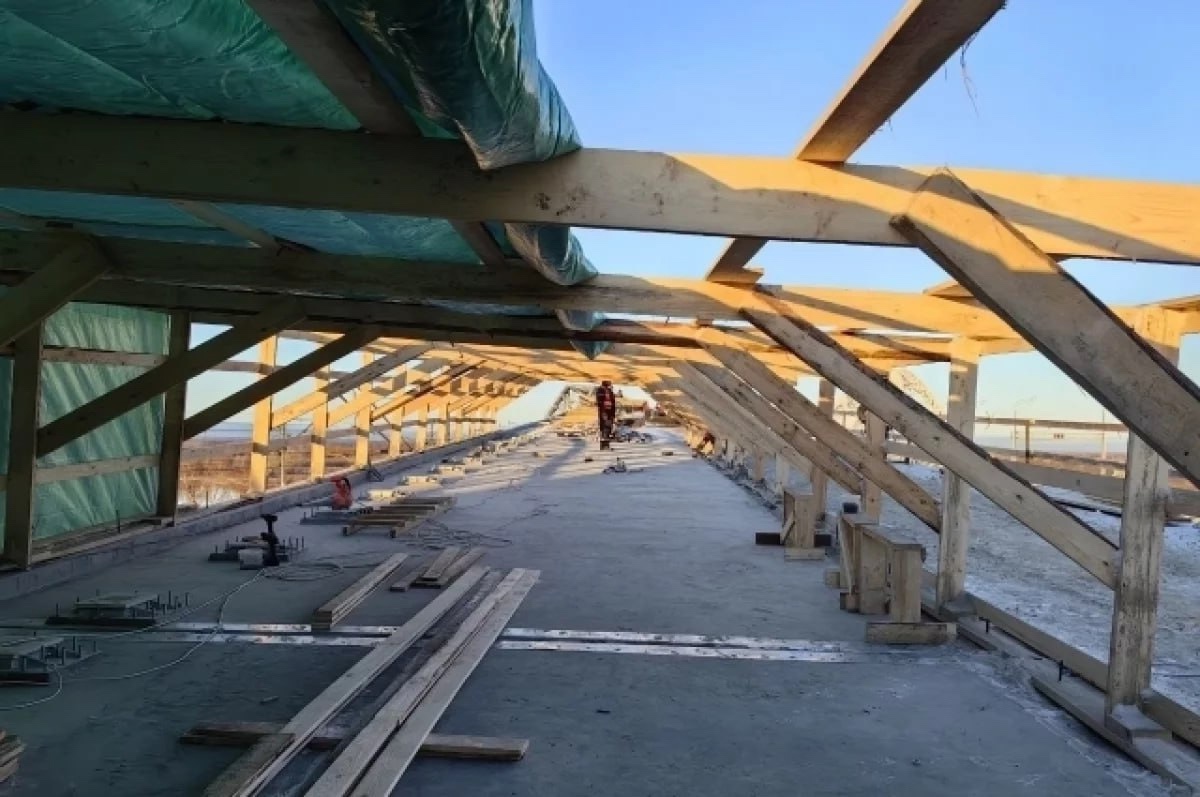 Похоже, что открытие движения на старом Борском мосту вновь откладывается