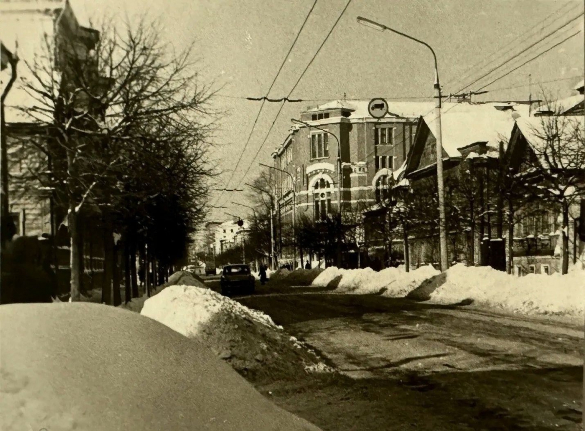 А вы бы переименовали борские улицы?