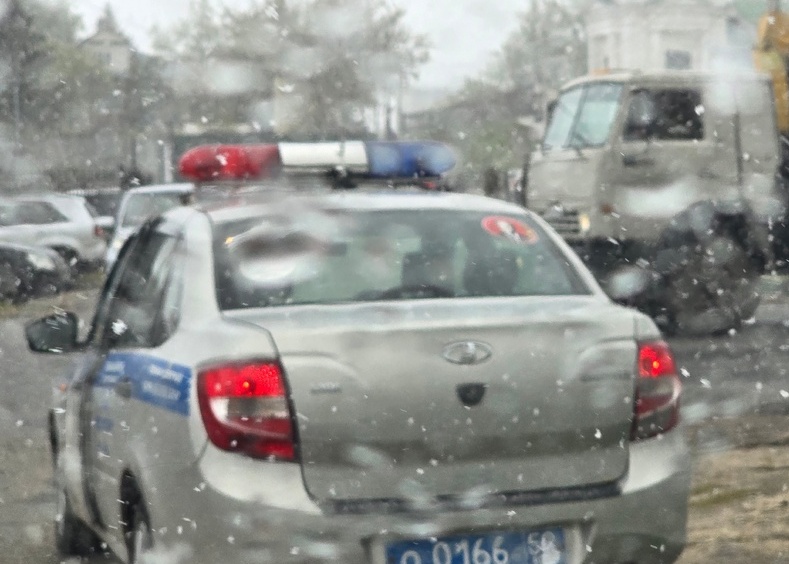 Женщина оказалась жертвой ДТП, водитель скрылся