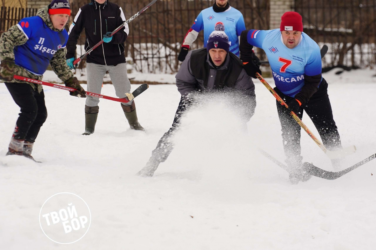 Хоккей в валенках порадовал борчан