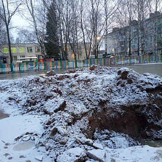 ЧП у садика на Дружбе 1