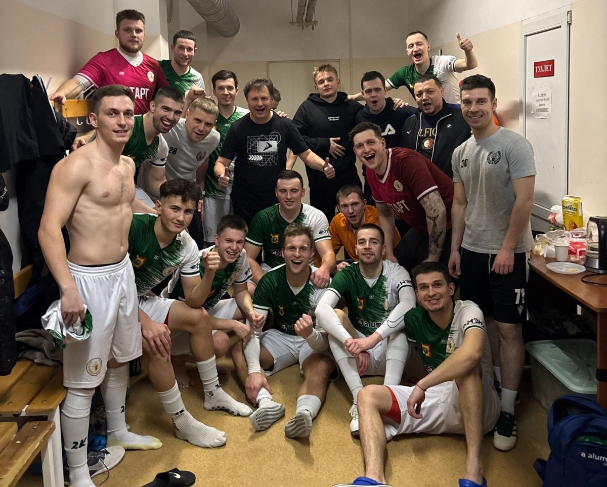 Наша борская команда - В ЧЕТВЕРТЬФИНАЛЕ!