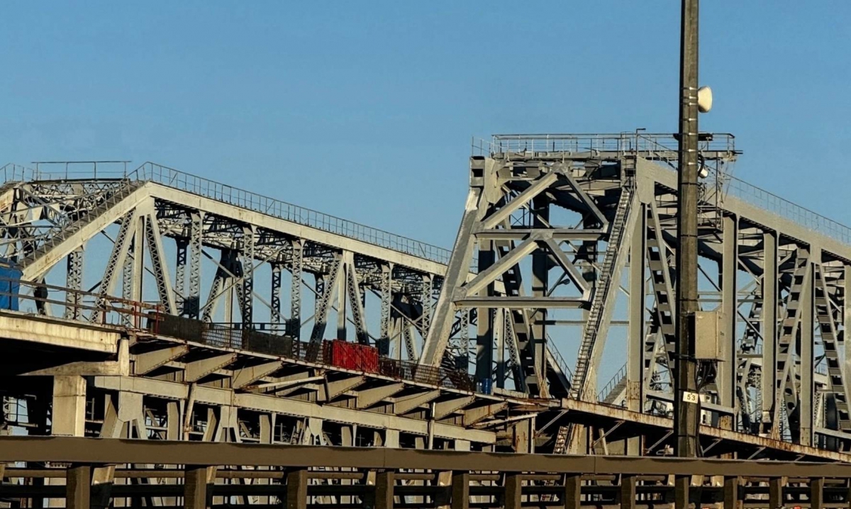 Кто судится из-за Борского моста?