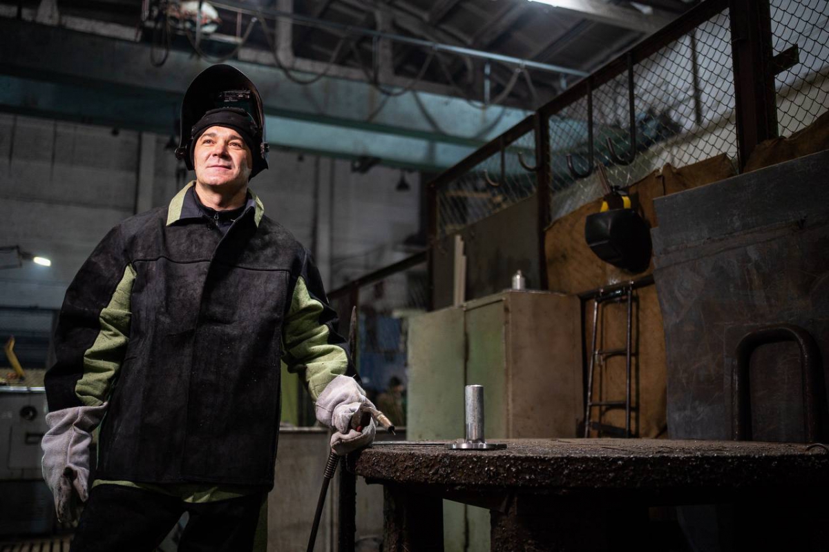 ТЕПЛОХОДЫ РЕМОНТИРУЕМ С ДУШОЙ