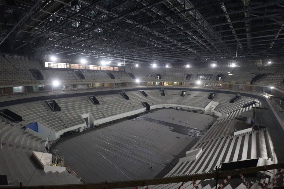 Вот так сейчас выглядит ледовый дворец на Стрелке