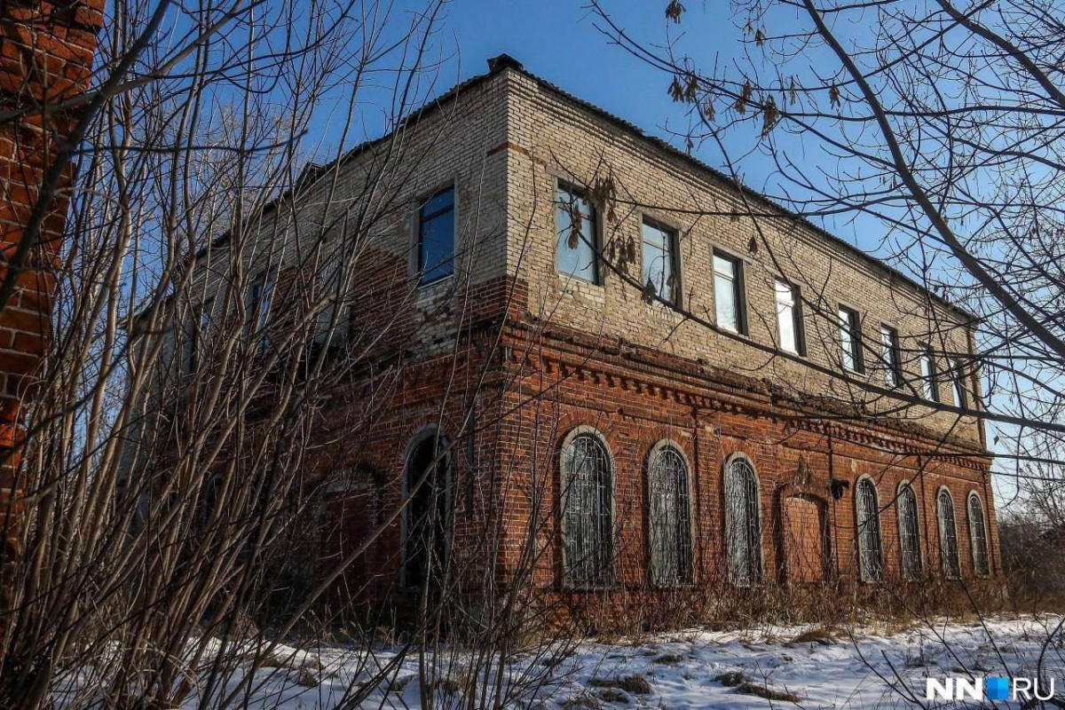 Что за старинный дом расположился Бору?