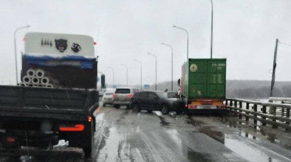 Массовое ДТП на Борской дамбе