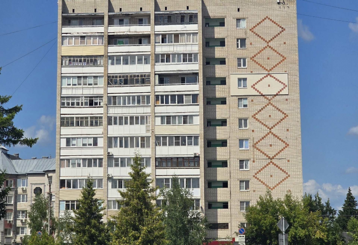 Сколько стоит жилье на Бору и в области?